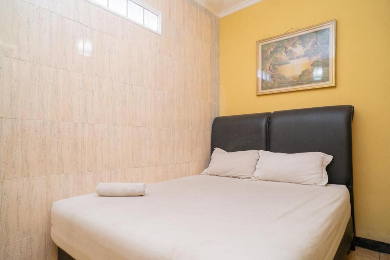 Sabar Mansion 22 Mitra Reddoorz 2*